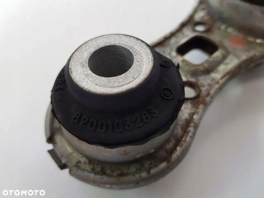 ŁAPA PODUSZKA SILNIKA MEGANE II 1.9DCI 8200103263 - 2