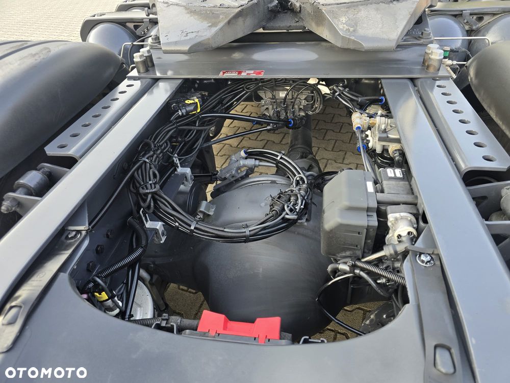 Scania G - 410 - 16