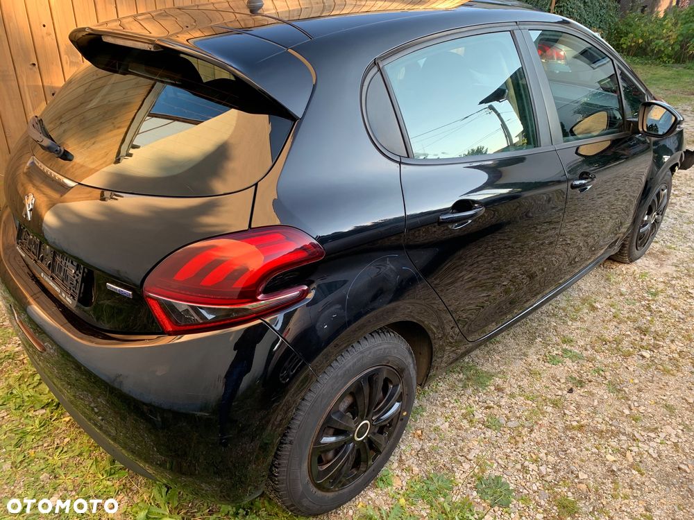 Peugeot 208 1.6 BlueHDi Active S&S - 6