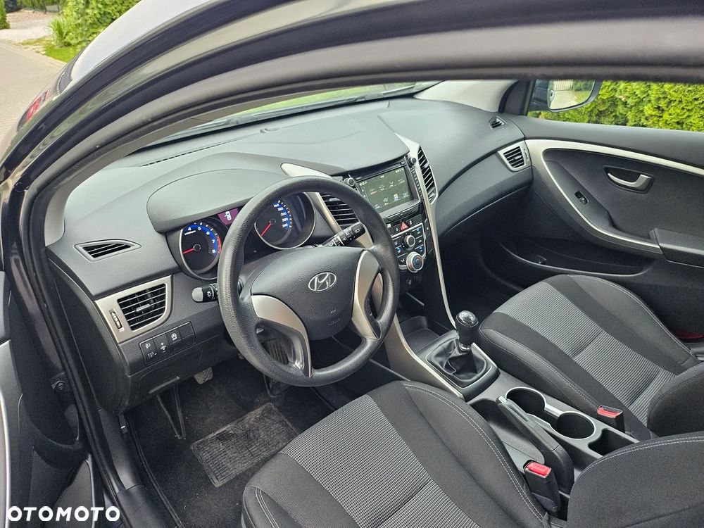Hyundai i30 1.4 YES - 15