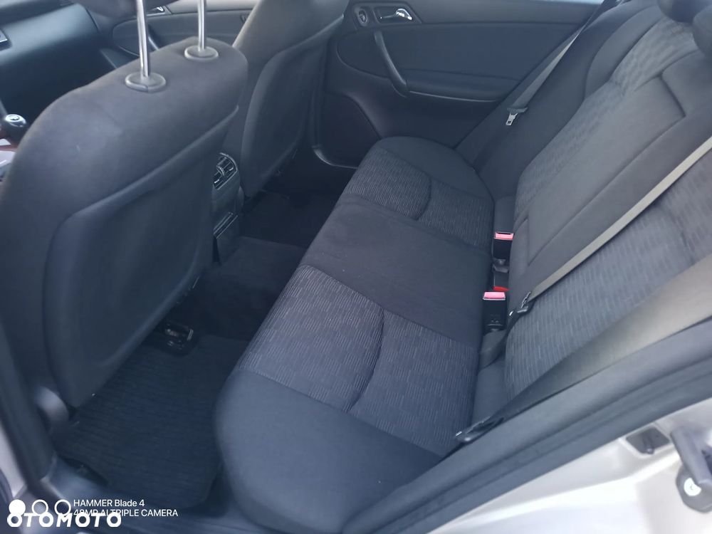 Mercedes-Benz Klasa C 200 CDI Avantgarde Sport Edition - 24