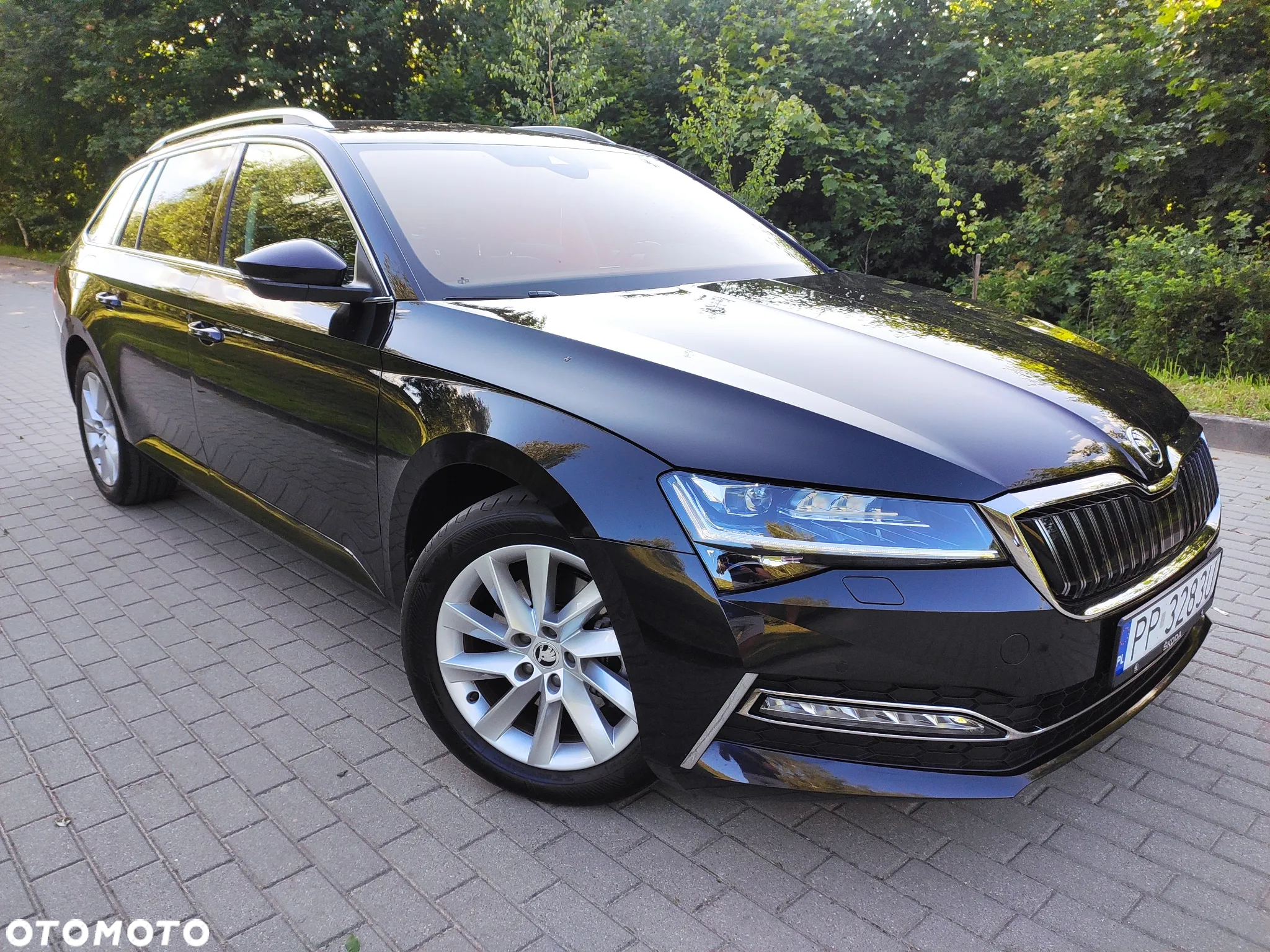 Skoda Superb 1.4 TSI iV DSG Ambition - 4