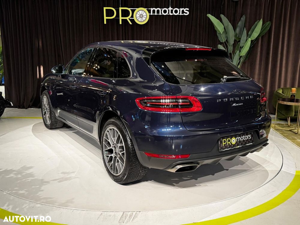 Porsche Macan - 4