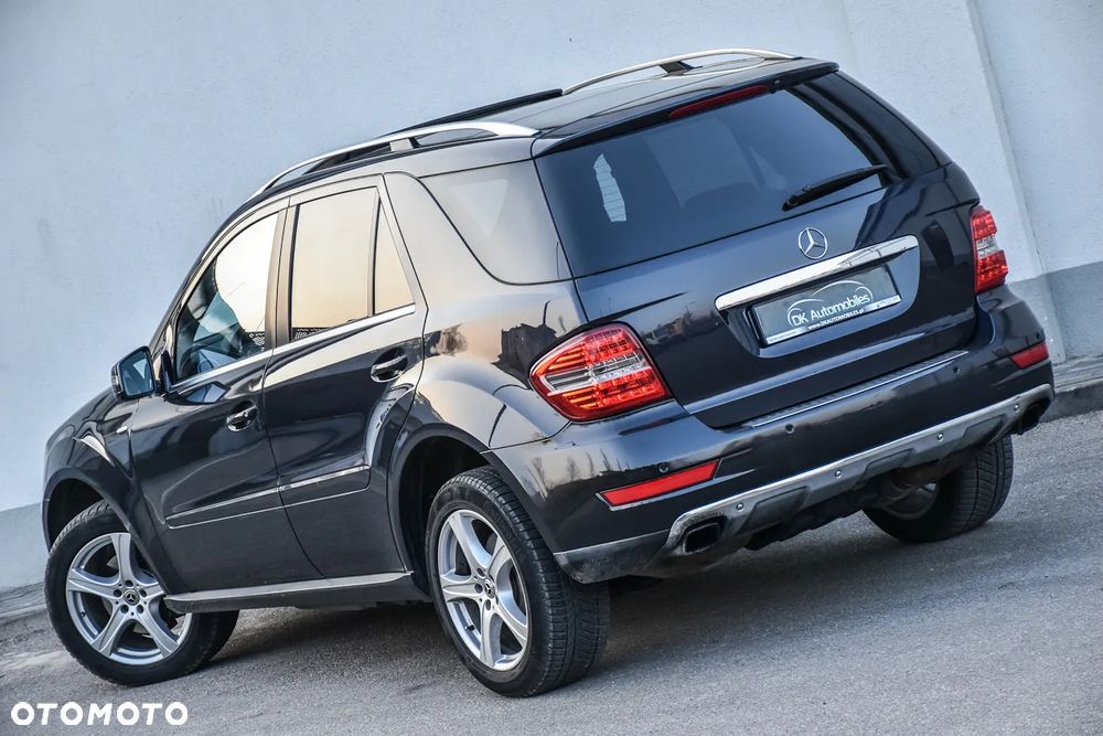 Mercedes-Benz ML 300 CDI 4Matic 7G-TRONIC DPF BlueEFFICIENCY Grand Edition - 10