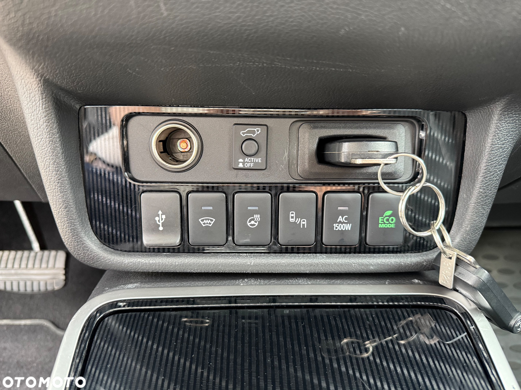 Mitsubishi Outlander 2.4 4WD Plug-In Hybrid Top - 26