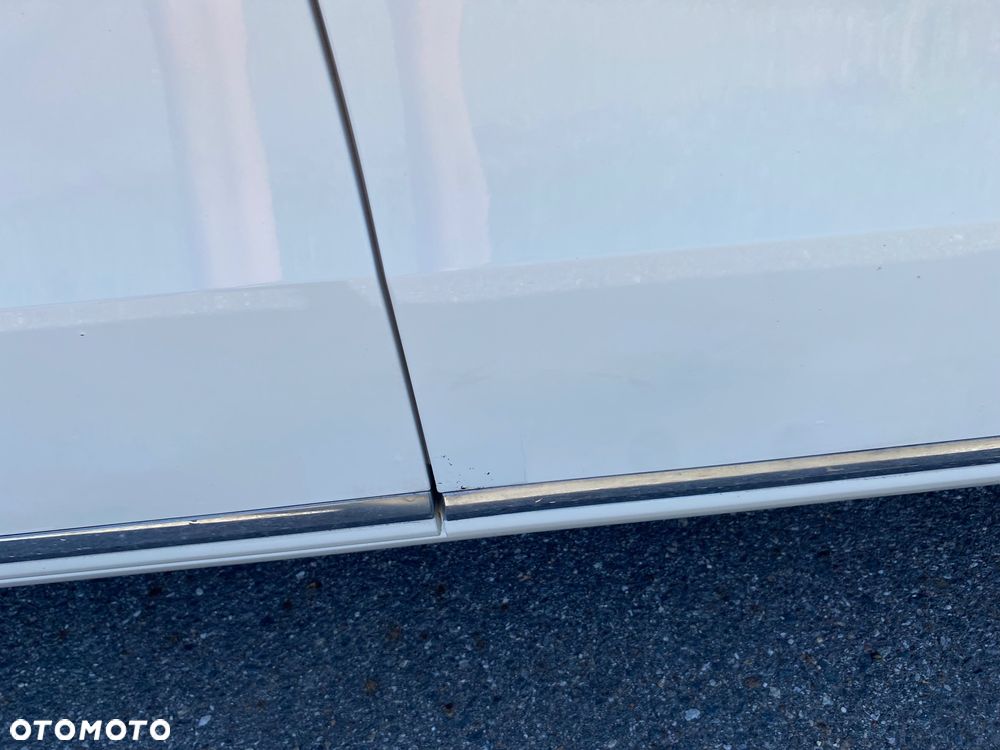 Volkswagen Passat 2.0 TDI Comfortline - 26