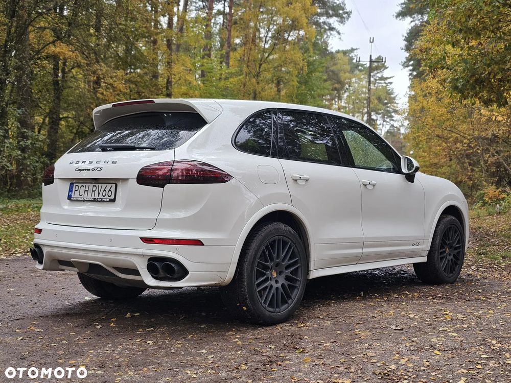Porsche Cayenne - 6