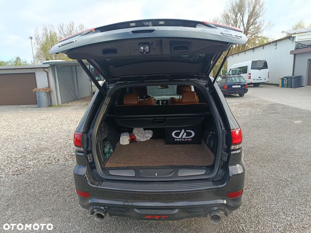 Jeep Grand Cherokee - 8