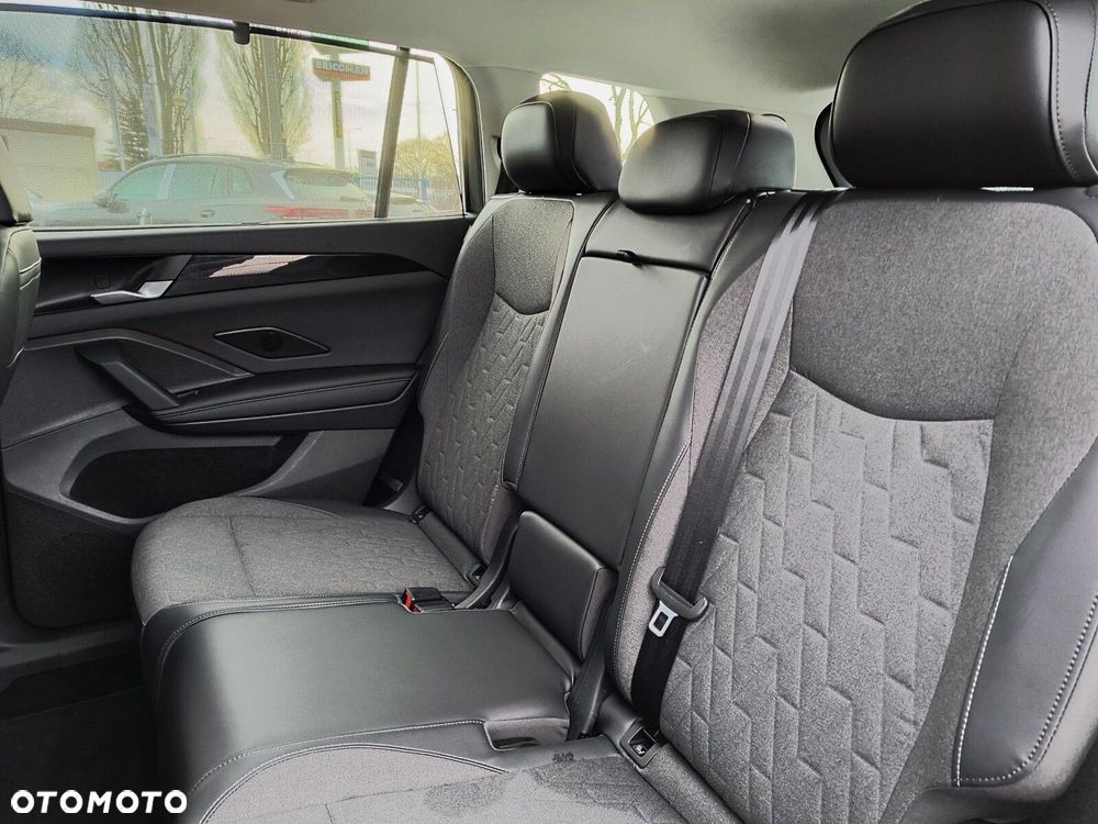 Volkswagen Tayron 2.0 TDI SCR 4Mot Elegance DSG - 28