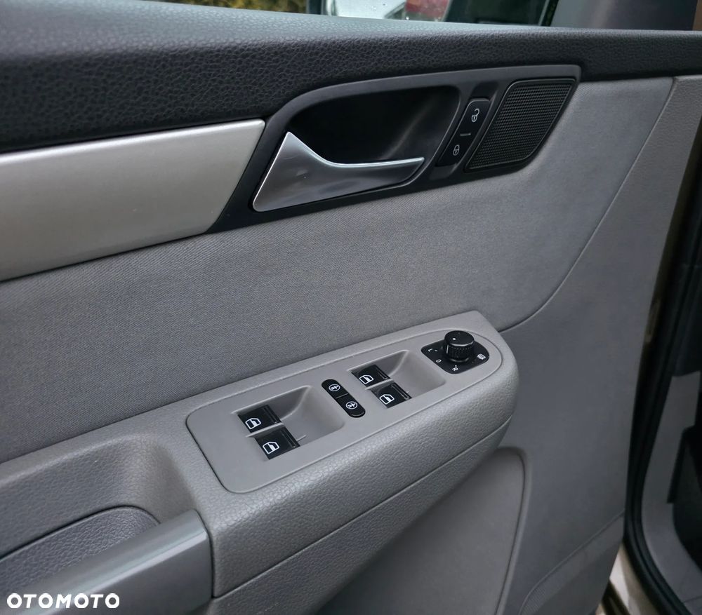 Seat Alhambra 2.0 TDI DPF Ecomotive - 18