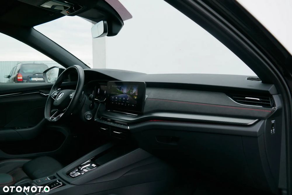 Skoda Octavia 2.0 TDI DSG 4x4 RS - 9