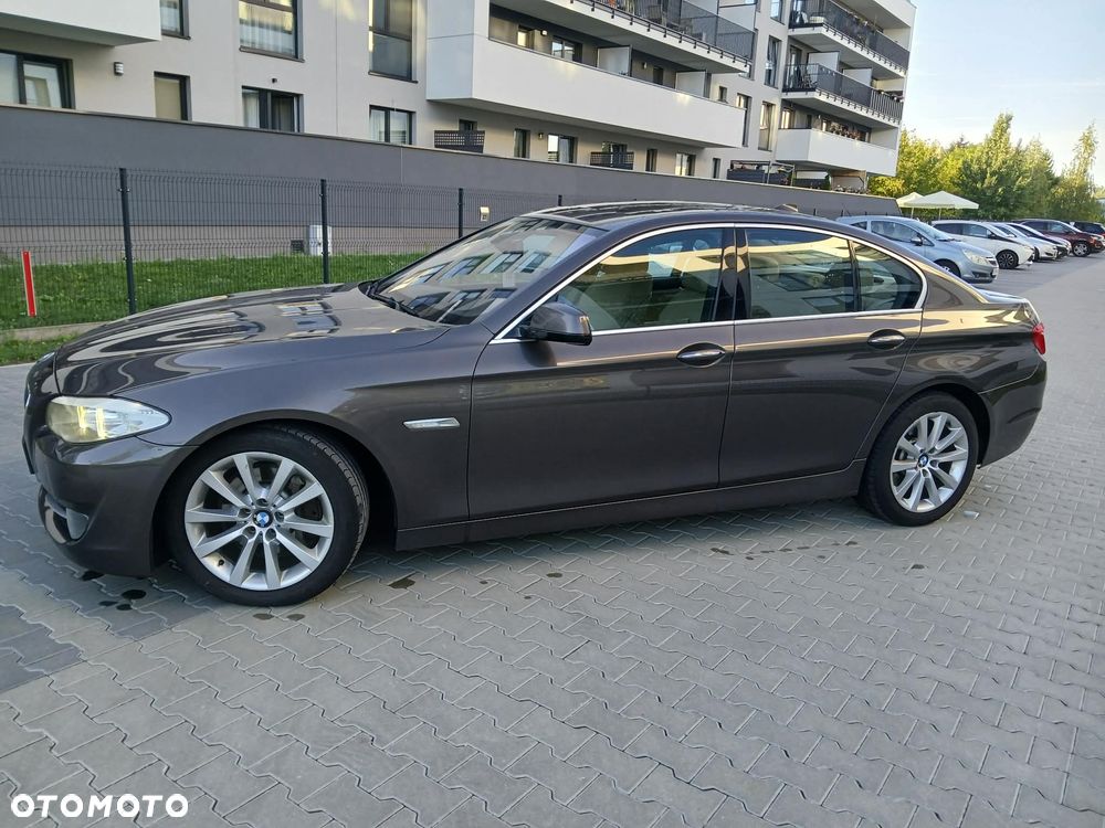 BMW Seria 5 530d xDrive - 1