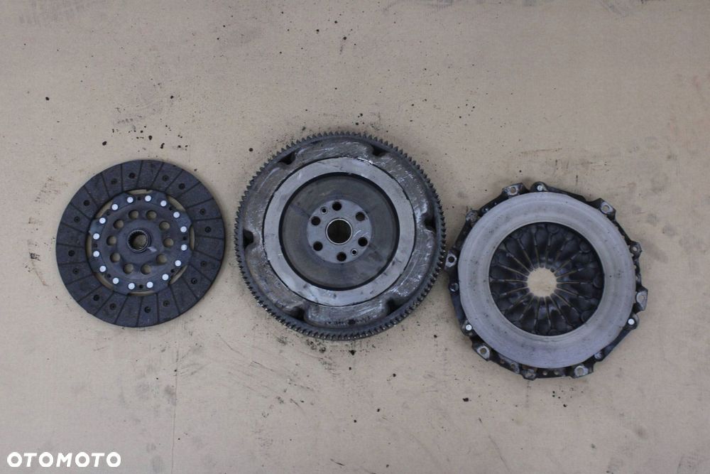 SPRZĘGŁO KOMPLETNE VOLVO V50 1.8 B - 6