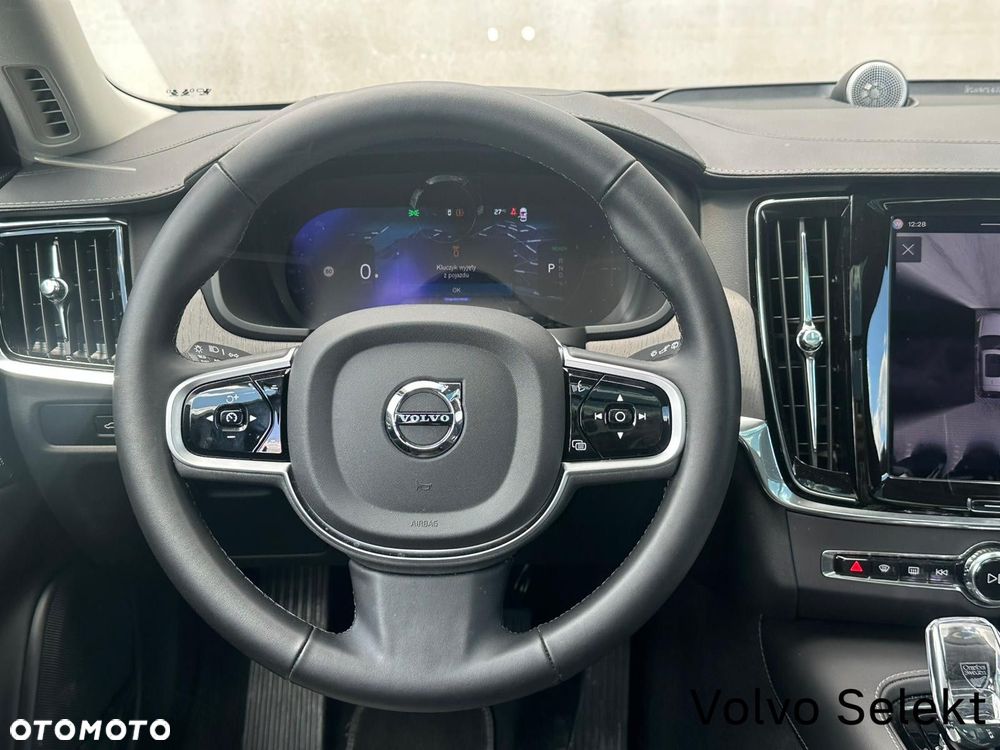 Volvo V90 - 37