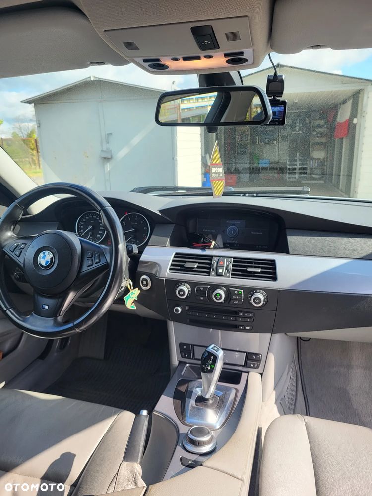 BMW Seria 5 530xi - 13