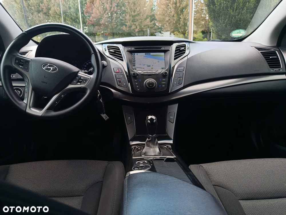 Hyundai i40 Kombi blue 1.7 CRDi DCT Premium - 27