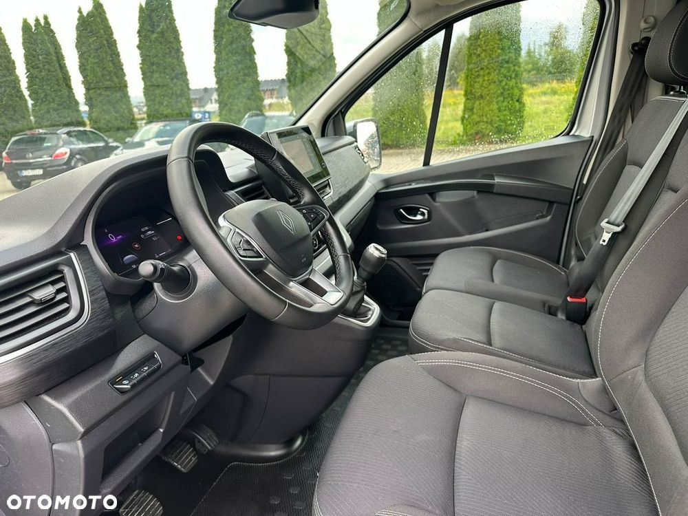 Renault Trafic - 19
