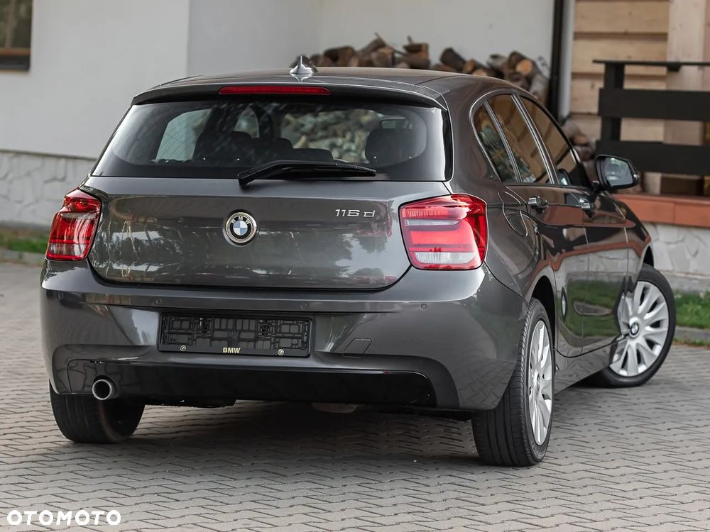 BMW Seria 1 - 12
