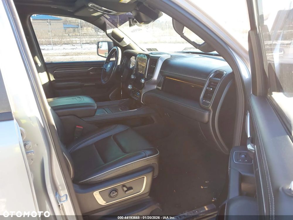 RAM 1500 Crew Cab Limited - 5