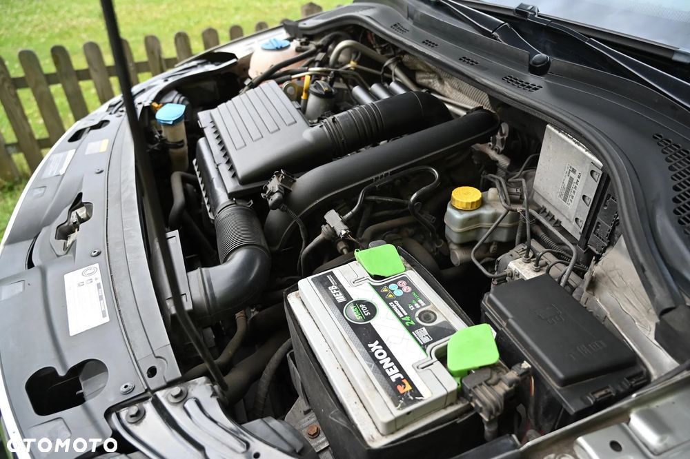 Skoda RAPID 1.2 TSI Ambition - 16