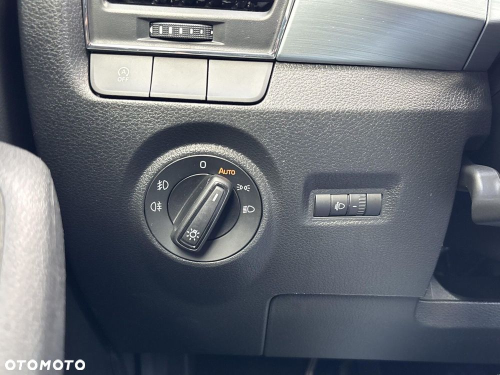 Skoda Fabia 1.0 TSI Ambition - 27