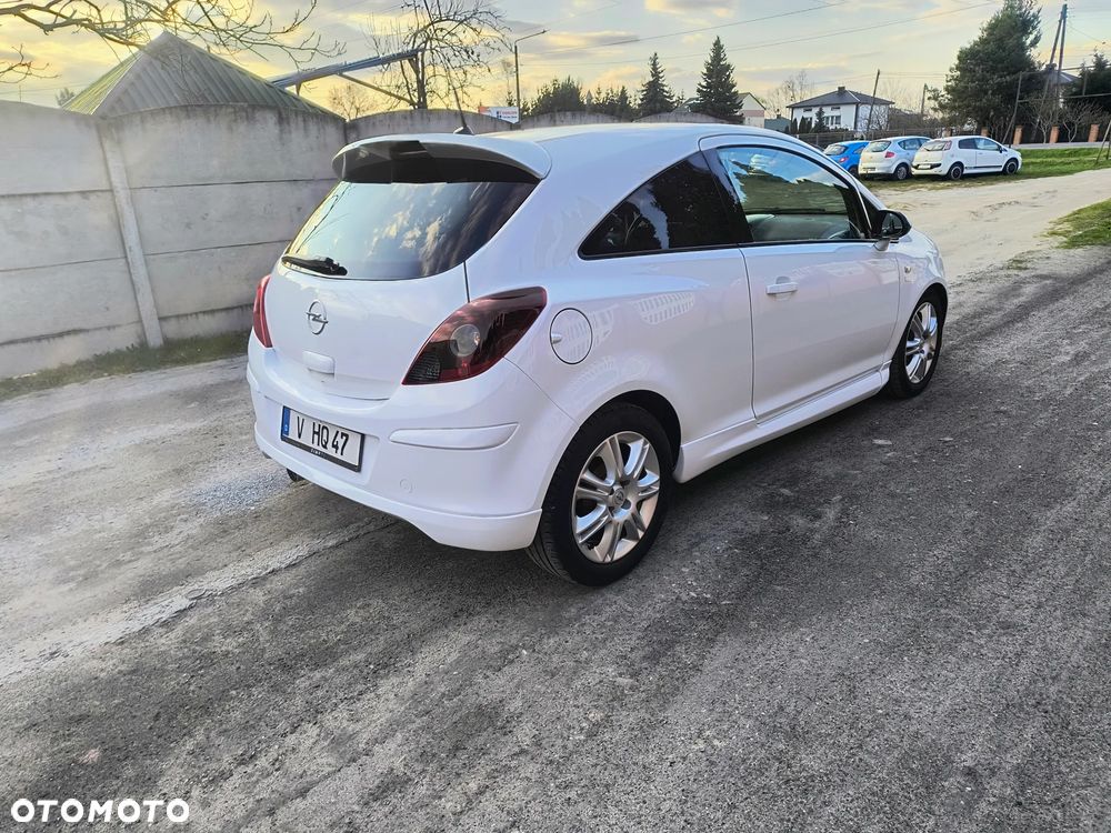 Opel Corsa 1.2 16V Limited Edition - 26