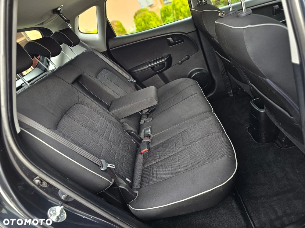 Kia Venga 1.4 CVVT ISG Vision - 8