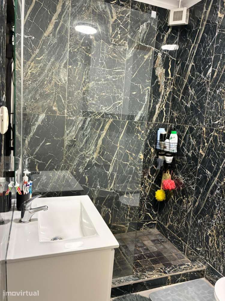 Apartamento com 2 quartos - localizado em Canidelo Porto - Grande imagem: 3/4