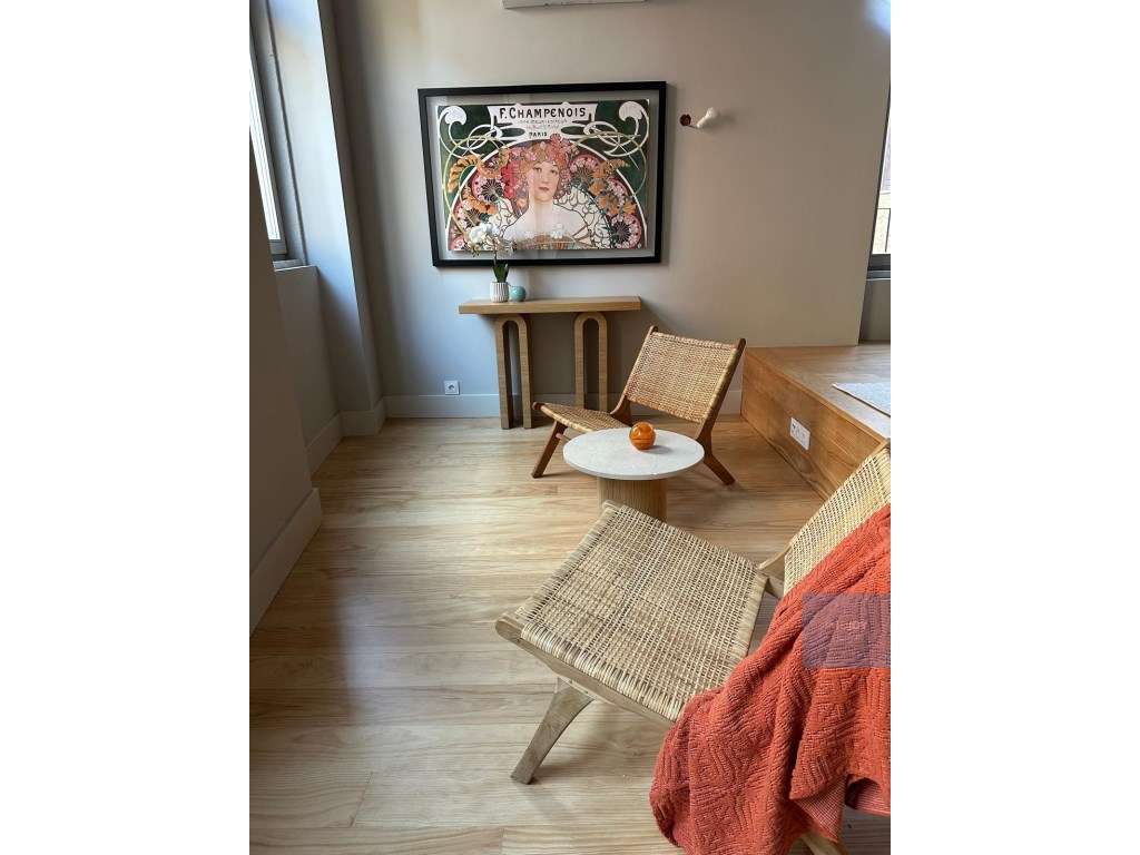 Apartamento T2 com Jardim Privativo possibilidade de AL - Grande imagem: 4/23