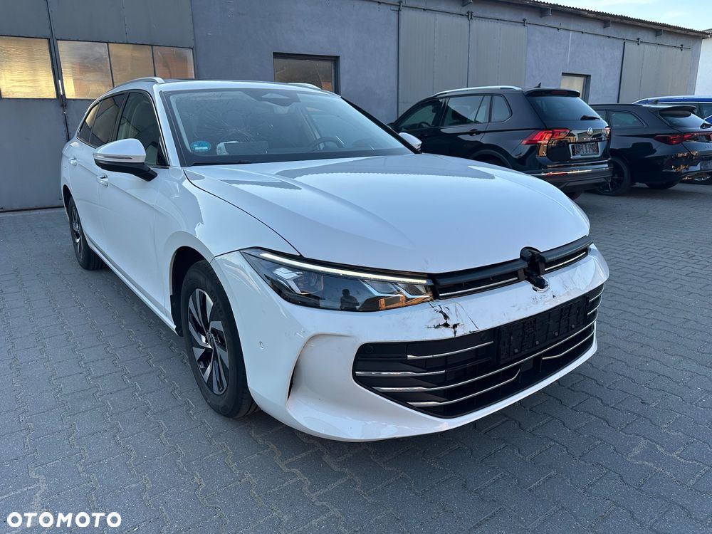 Volkswagen Passat - 10