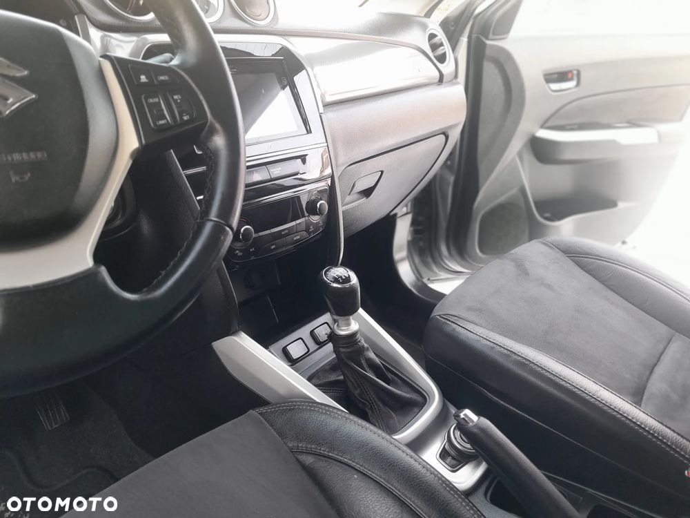 Suzuki Vitara 1.6 DDiS (4x4) Allgrip Comfort+ - 17