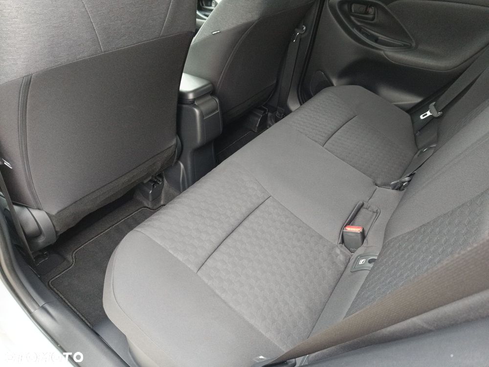 Toyota Yaris - 21