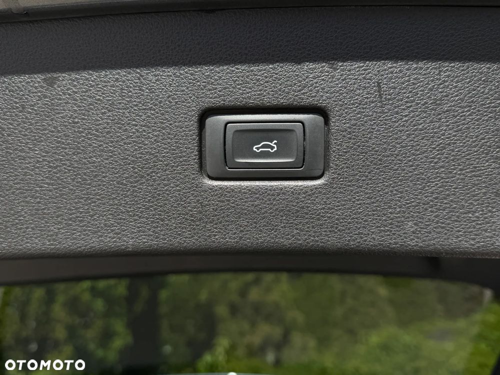 Audi Q8 55 TFSI mHEV Quattro Tiptronic - 37
