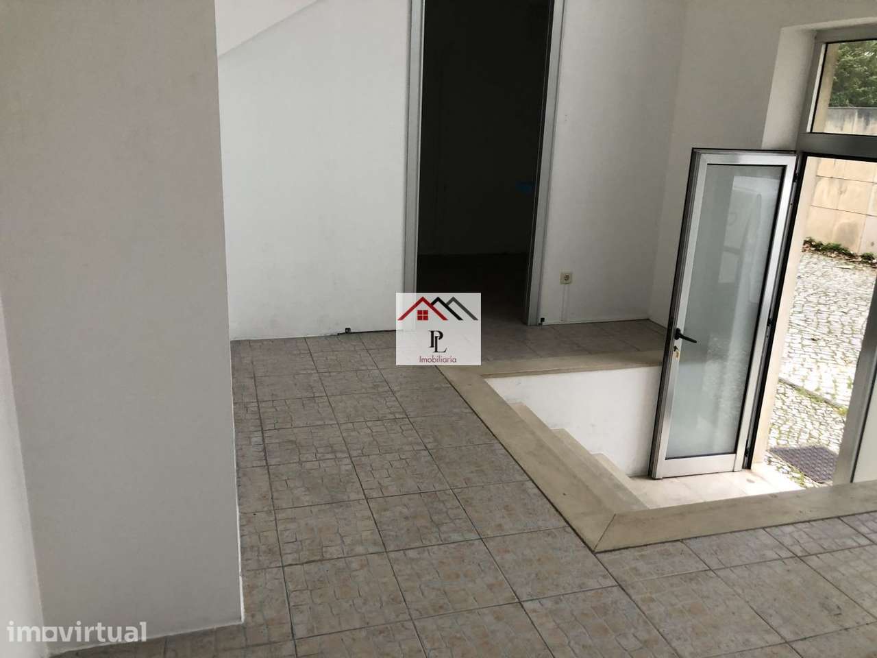 Loja (30m2), Vale das Flores / Coimbra  (A184PL) - Grande imagem: 2/6