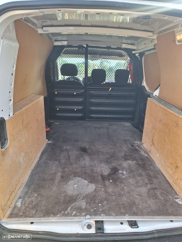 Citroën BERLINGO 1.6 - 11