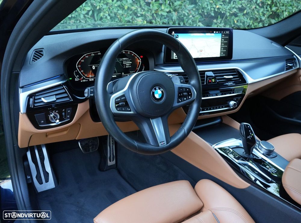 BMW 520 d Pack Desportivo M Auto - 20