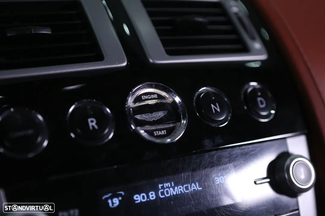 Aston Martin Vantage Coupe V8 Sportshift - 24