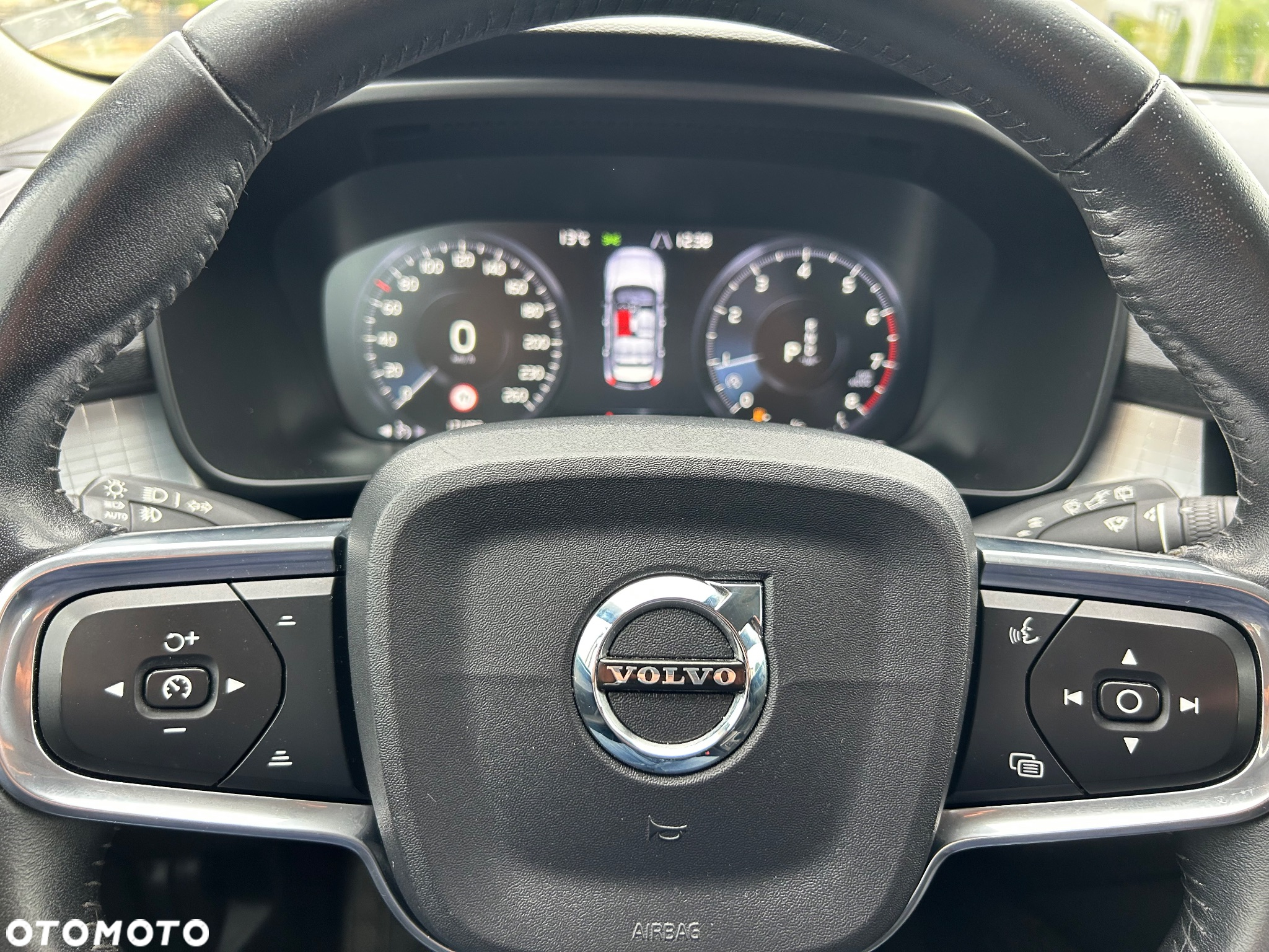 Volvo XC 40 T5 AWD Momentum Pro - 26