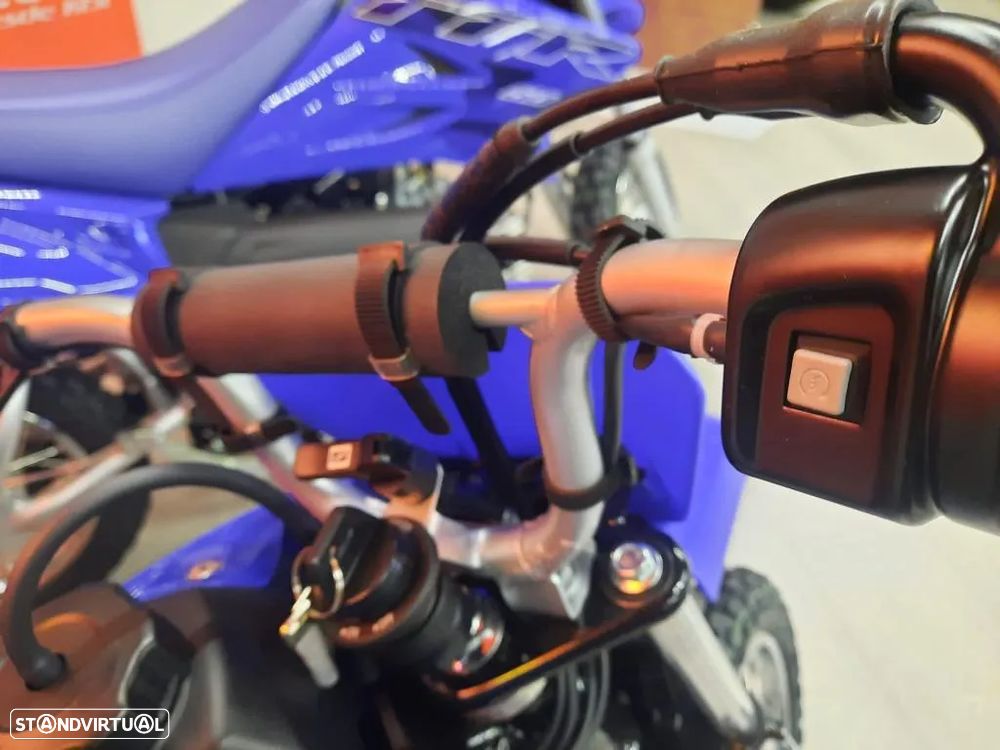 Yamaha TT TT-R 50E Criança - 21