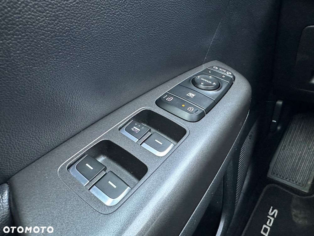 Kia Sportage 2.0 CRDI 4WD Spirit - 18