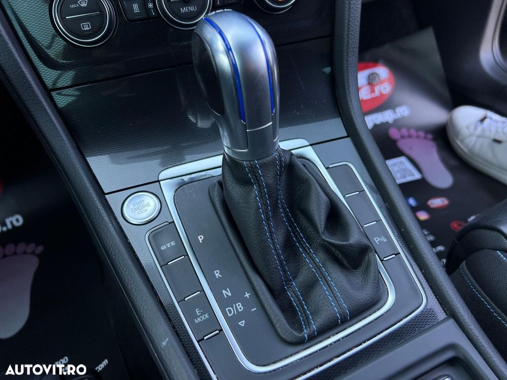 Volkswagen Golf - 13