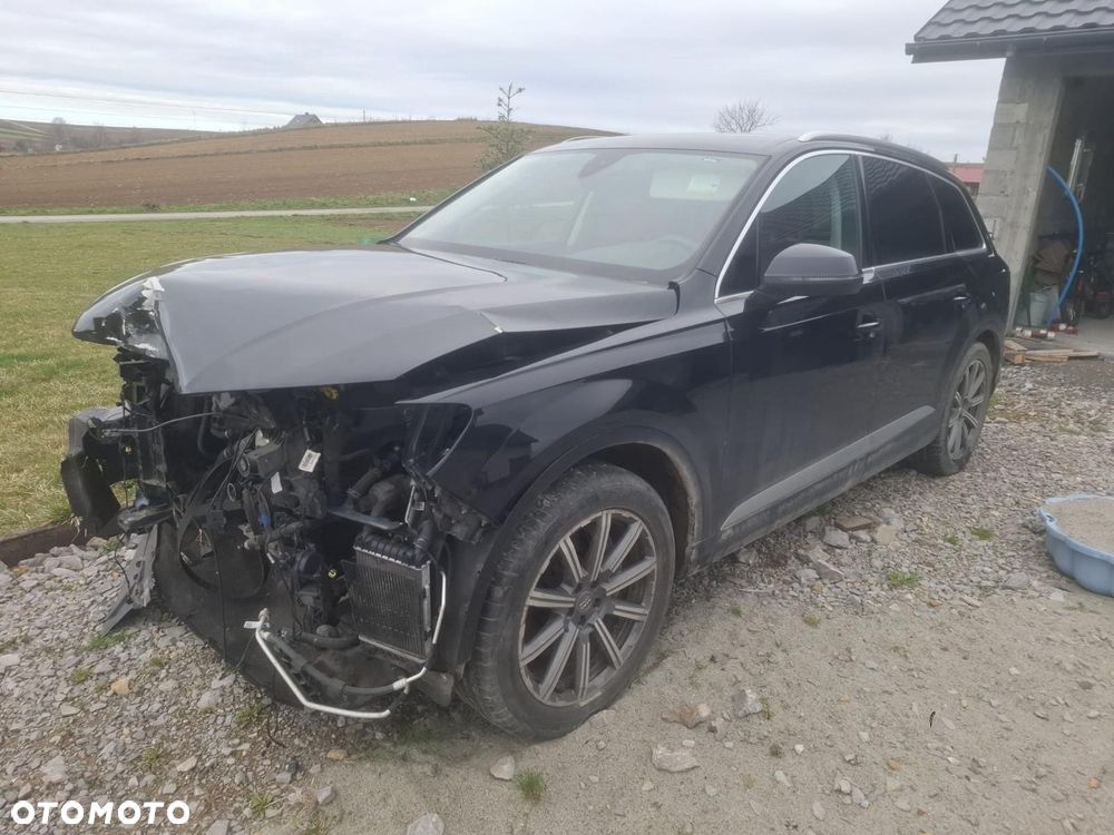 Audi Q7 3.0 TFSI Quattro Tiptronic - 1