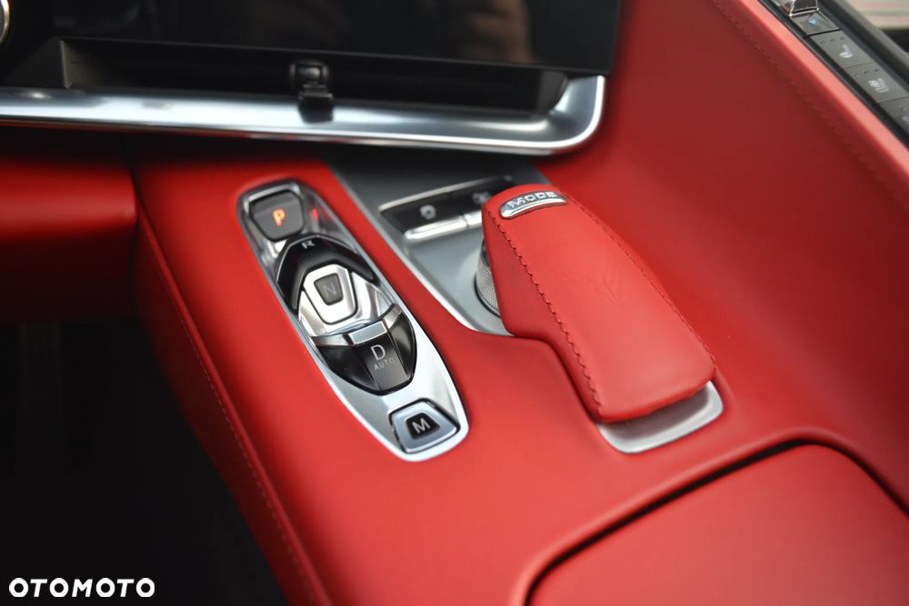 Chevrolet Corvette - 25