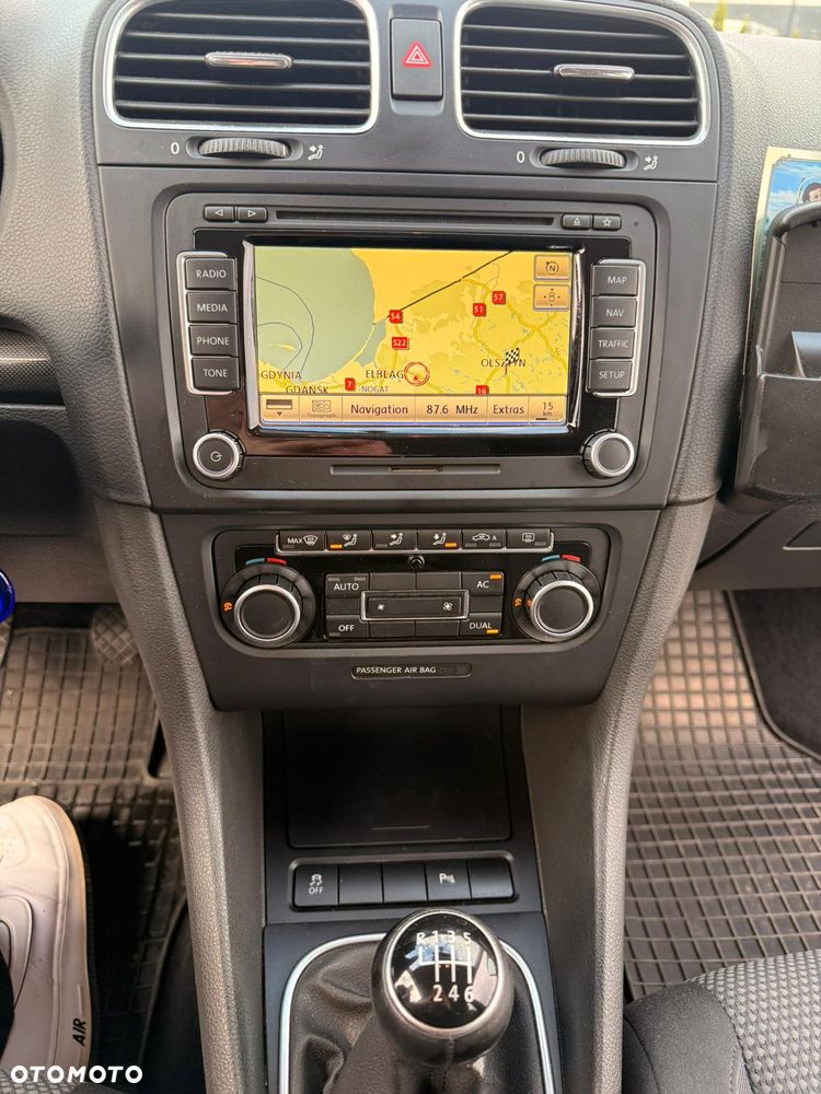 Volkswagen Golf 2.0 TDI Comfortline - 18