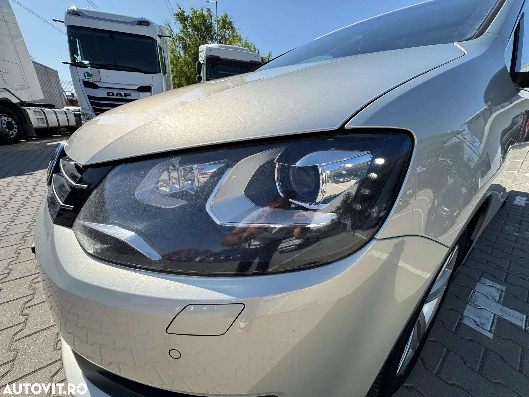 Volkswagen Sharan 2.0 TDI DSG BlueMotion Technology Highline - 28