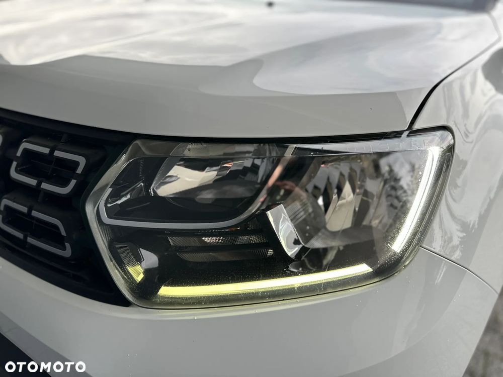 Dacia Duster 1.6 SCe Laureate 4x4 S&S - 25
