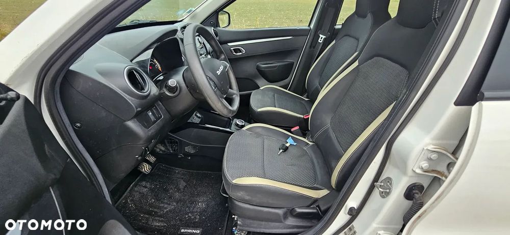 Dacia Spring - 11