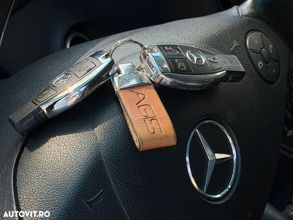 Mercedes-Benz Viano 3.0 CDI DPF lang Automatik Avantgarde - 32