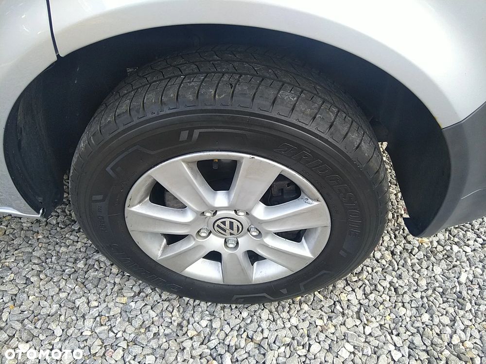 Volkswagen Caravelle - 11