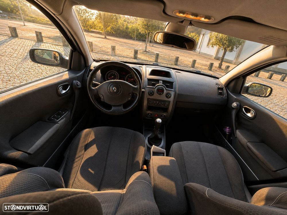 Renault Mégane 1.5 dCi Confort - 7